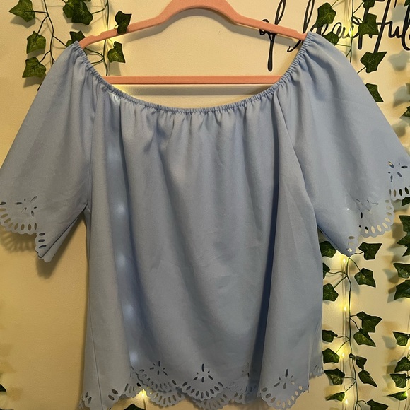 Off the Shoulder Top - Picture 2 of 2